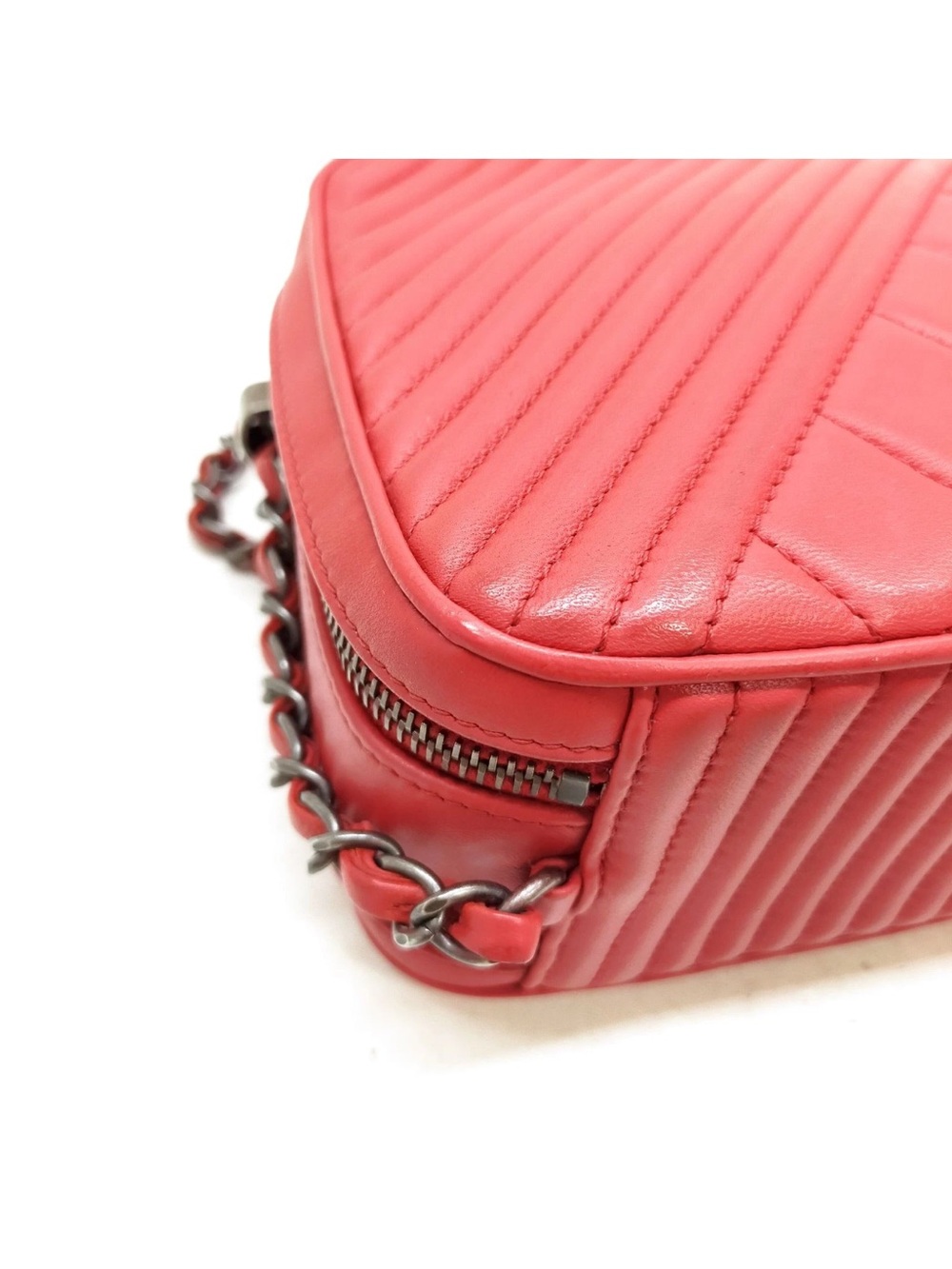 Chanel Boy Camera Bag Red Chevron Quilted Calfskin Double Zip Ruthenium - Picture 7 of 13